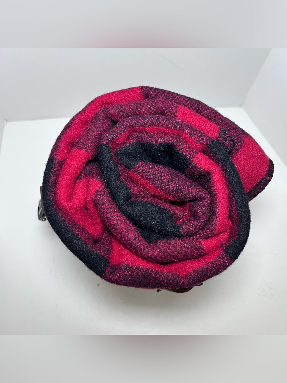 Vintage Marlboro Country Store Buffalo Plaid Wool Blanket With Leather Strap - Picture 6 of 6